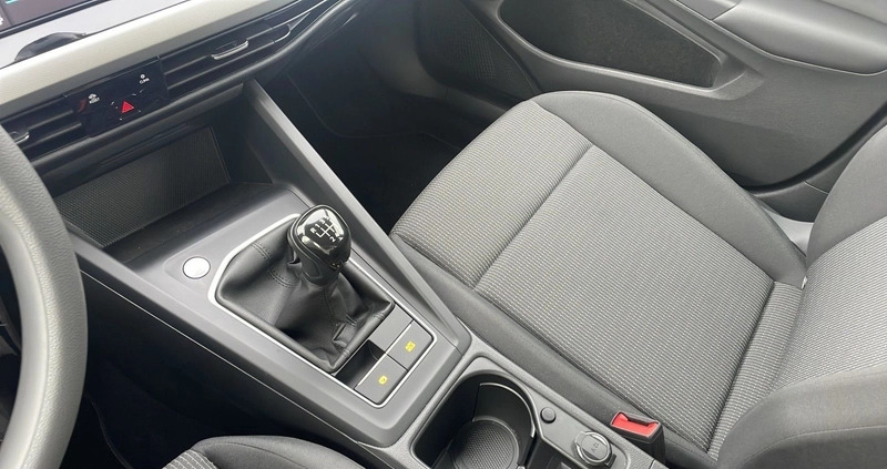 Volkswagen Golf cena 89900 przebieg: 9000, rok produkcji 2023 z Poznań małe 172